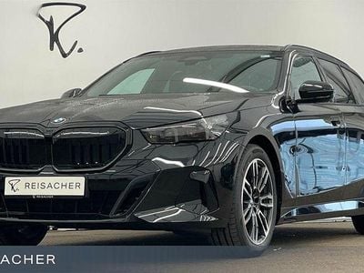 Neu BMW 540 Performance 303 PS (222 kW) 2026 Saphirschwarz metallic Kombi