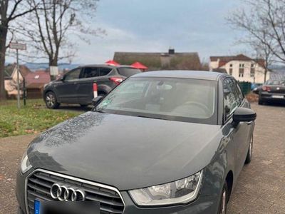 Gebraucht Audi A1 95 PS (69 kW) 2017 Grau Kleinwagen