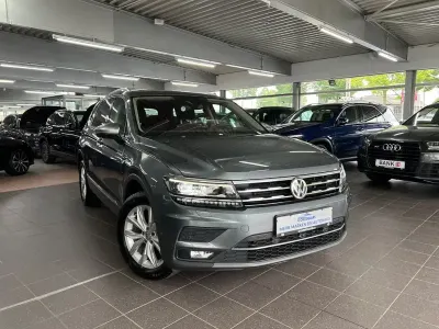Gebraucht VW Tiguan Allspace Highline 150 PS (110 kW) 2021 Grau SUV