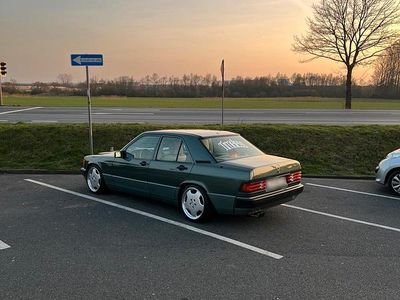Second-hand Mercedes 190 109 CP (80 kW) 1992 Berlinǎ