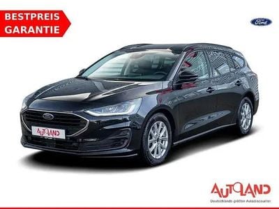 Używany Ford Focus Cool & Connect 125 KM (91 kW) 2022 Czarny Sedan/Limuzyna
