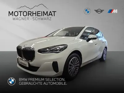 Gebraucht BMW 220 Active Tourer 170 PS (125 kW) 2025 Weiß Van / Kleinbus