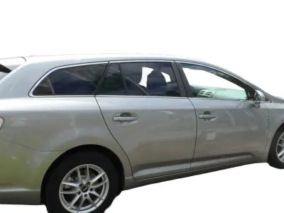Gebraucht Toyota Avensis 126 PS (92 kW) 2010 Silber Kombi