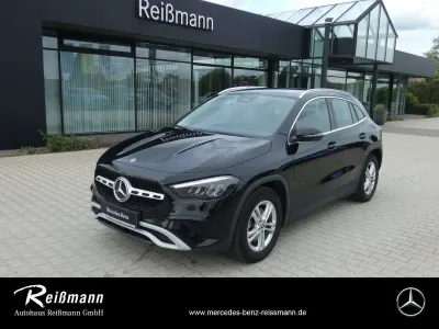Occasion Mercedes GLA180 136 ch (100 kW) 2023 Noir SUV