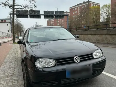 Używany VW Golf IV 75 KM (55 kW) 2003 Czarny Hatchback