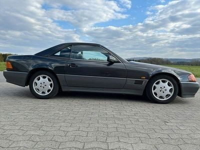 Gebraucht Mercedes SL300 231 PS (169 kW) 1991 Schwarz Cabrio