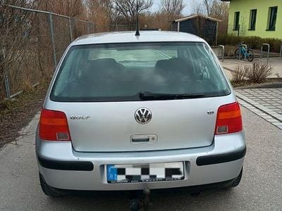 Gebraucht VW Golf IV Basis 105 PS (77 kW) 2000 Silber Limousine