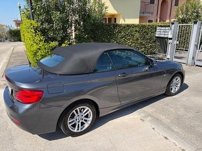 Usata BMW 218 Performance 136 CV (100 kW) 2018 Grigio Cabrio