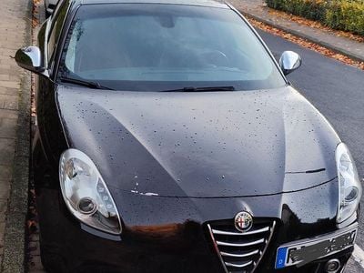 Gebraucht Alfa Romeo Giulietta Turismo 175 PS (128 kW) 2015 Braun Kleinwagen