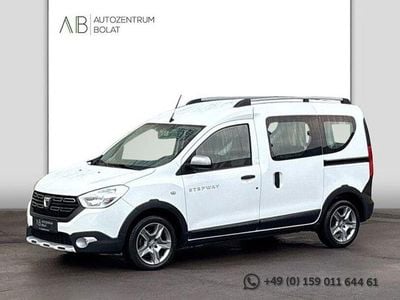 Gebraucht Dacia Dokker Stepway 131 PS (96 kW) 2019 Weiß Van / Kleinbus