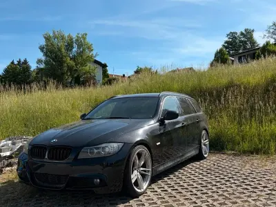 Gebraucht BMW 325 M Sport 204 PS (150 kW) 2011 Schwarz Kombi