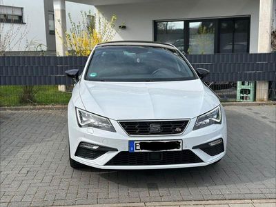 Weiß Gebraucht 2017 Seat Leon ST FR Kombi | 14.999 € (Etwas zu teuer)
