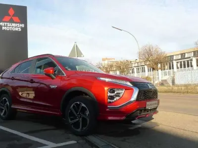 Gebraucht Mitsubishi Eclipse Cross Select 188 PS (138 kW) 2024 Dynamikrot SUV