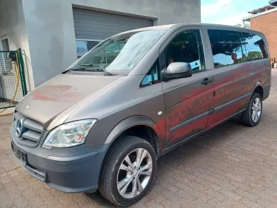 Gebraucht Mercedes Vito 163 PS (119 kW) 2014 Violett Van