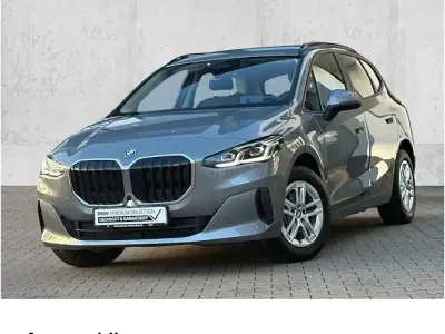 Gebraucht BMW 225 Active Tourer Luxury Line 245 PS (180 kW) 2024 Grau Van / Kleinbus
