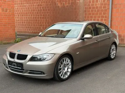 Gebraucht BMW 335 Performance 306 PS (225 kW) 2008 Gold Limousine
