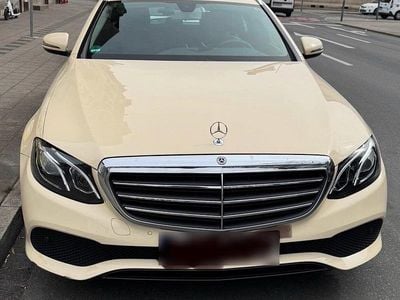 Gebraucht Mercedes E220 194 PS (142 kW) 2019 Beige Kombi