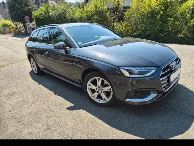 Gebraucht Audi A4 Advanced Plus 150 PS (110 kW) 2021 Grau Kombi