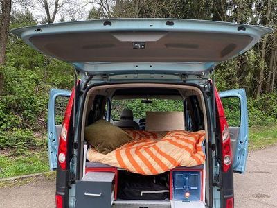 Usata Renault Kangoo 106 CV (77 kW) 2007 Blu Monovolume