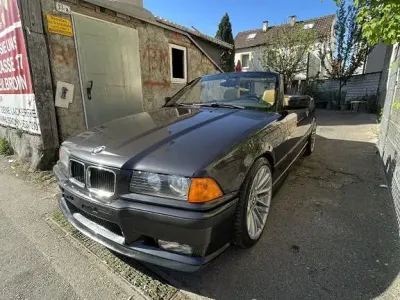 Gebraucht BMW 325 Cabriolet M Sport 192 PS (141 kW) 1993 Schwarz Cabrio