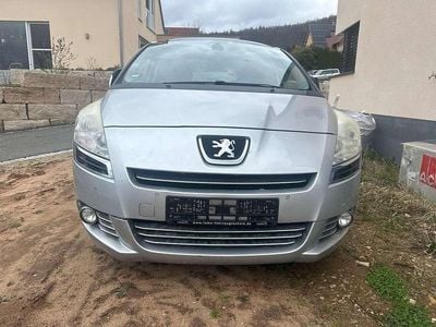 Usata Peugeot 5008 114 CV (83 kW) 2013 Monovolume