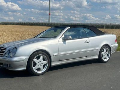 Silber Gebraucht 2002 Mercedes CLK230 Avantgarde Cabrio | 10.390 € (Teuer)