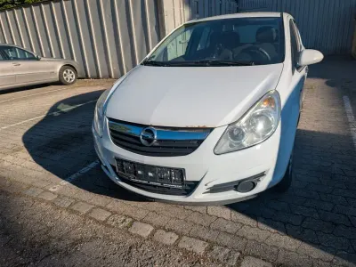 Gebraucht Opel Corsa Edition 60 PS (44 kW) 2009 Weiß Kleinwagen