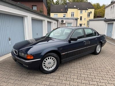 BMW 728