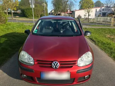 Gebraucht VW Golf IV 80 PS (58 kW) 2005 Rot Limousine