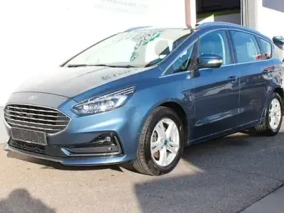 Używany Ford S-MAX Titanium 150 KM (110 kW) 2022 Niebieski Minivan