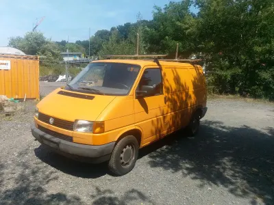 Gebraucht VW T4 78 PS (57 kW) 1994 Orange Van