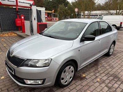 Silber Gebraucht 2013 Skoda Rapid Ambition Limousine | 4.999 € (Guter Preis)