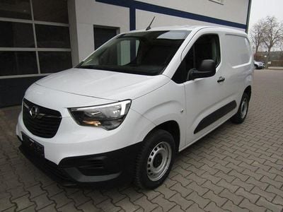 Gebraucht Opel Combo Edition 102 PS (75 kW) 2023 Van / Kleinbus