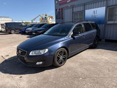 Usado Volvo V70 181 HP (133 kW) 2015 Azul Carrinha