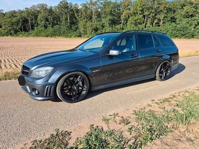 Mercedes C63 AMG