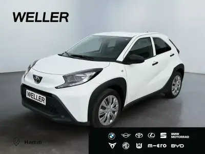 Gebraucht Toyota Aygo 72 PS (52 kW) 2023 Schneeweiß Kleinwagen