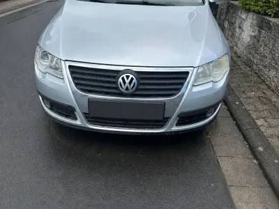 Gebraucht VW Passat 140 PS (102 kW) 2009 Silber Kombi