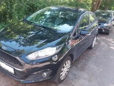 Gebraucht Ford Fiesta Trend 82 PS (60 kW) 2017 Schwarz Kleinwagen