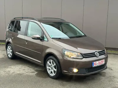 Usata VW Touran Comfortline 140 CV (102 kW) 2012 Marrone Monovolume