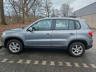 Grau Gebraucht 2008 VW Tiguan Track & Field SUV | 6.499 € (Fairer Preis)