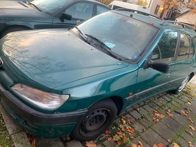 Gebraucht Peugeot 306 88 PS (64 kW) 1997 Grün Kombi