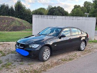 Schwarz Gebraucht 2006 BMW 318 Limousine | 2.250 € (Guter Preis)