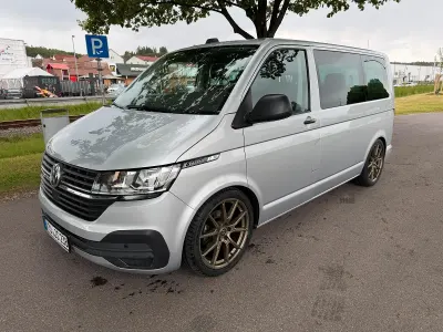 Gebraucht VW Multivan Trendline 150 PS (110 kW) 2021 Silber Van / Kleinbus