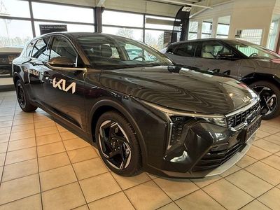 Nouă Kia K4 Spirit 150 CP (110 kW) 2026 Gri Berlinǎ