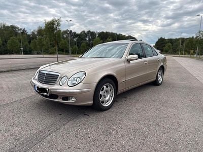 Mercedes E240