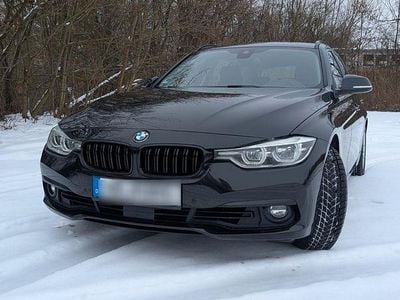 Schwarz Gebraucht 2019 BMW 320 Advantage Kombi | 19.900 € (Fairer Preis)