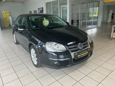 Gebraucht VW Jetta United 102 PS (75 kW) 2009 Schwarz Limousine