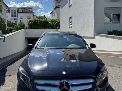 Mercedes GLA200