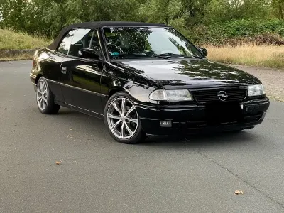 Gebraucht Opel Astra Cabriolet 116 PS (85 kW) 1997 Schwarz Cabrio