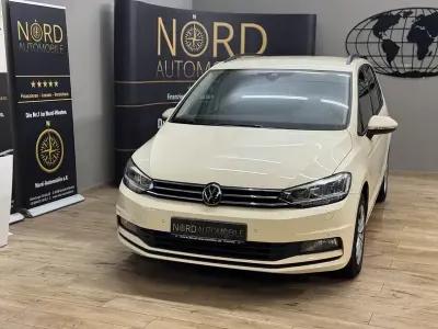Usata VW Touran 150 CV (110 kW) 2024 Beige Monovolume